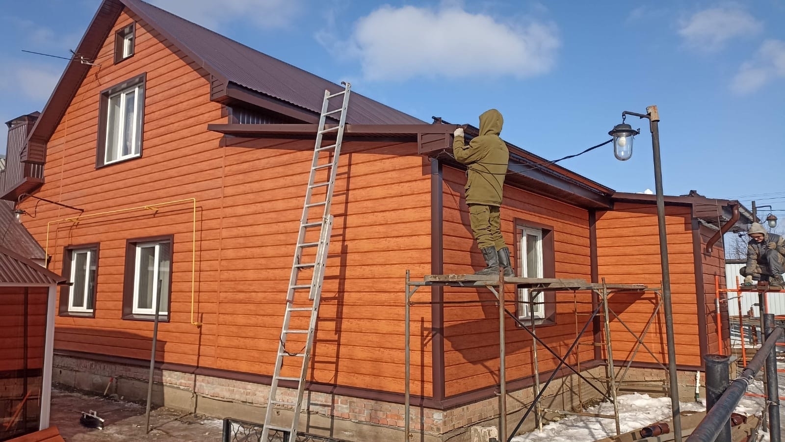 Металлический сайдинг и водосточная система под ключ. в м-не Бёрды
