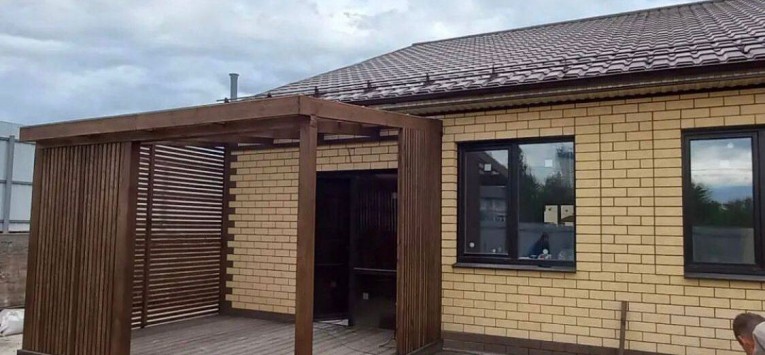 Наш объект. Терраса под ключ + беседка-пергола! Кровля беседки из монолитного поликарбоната.